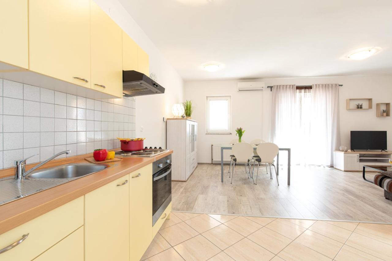 Apartments Doris, Krk Krk Town Luaran gambar