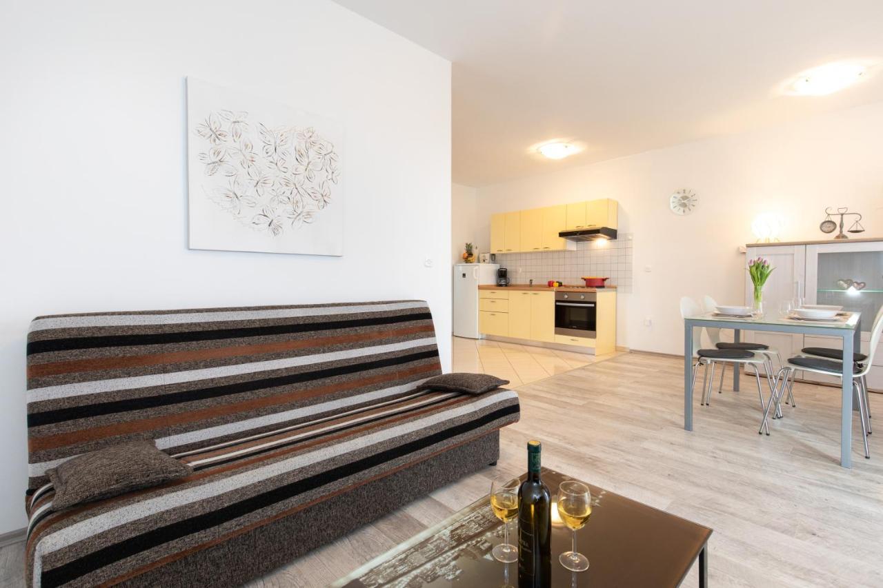 Apartments Doris, Krk Krk Town Luaran gambar